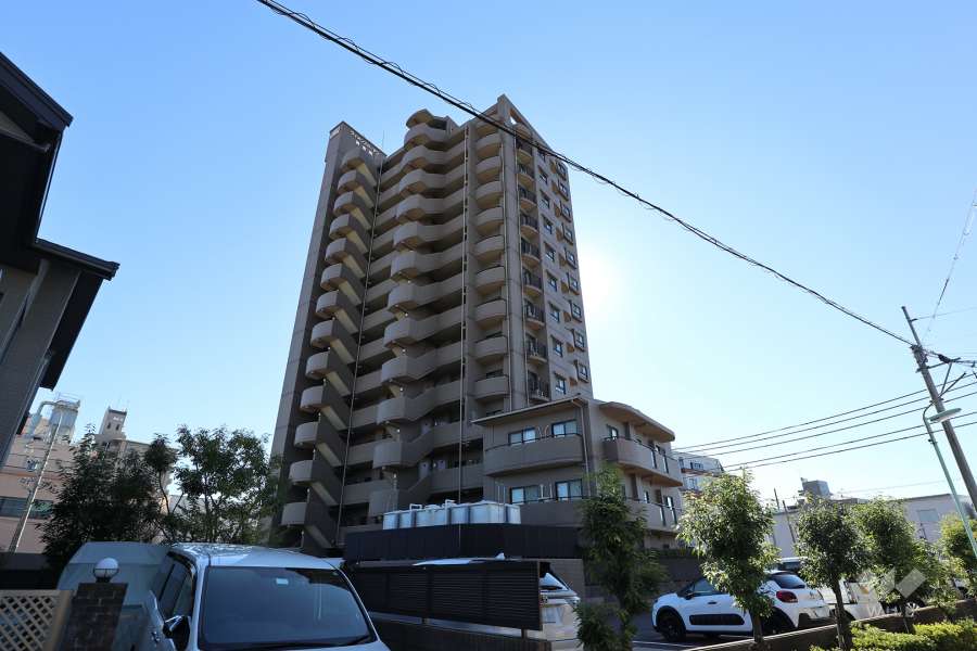 ライオンズガーデン黄金南の外観（北西側から）