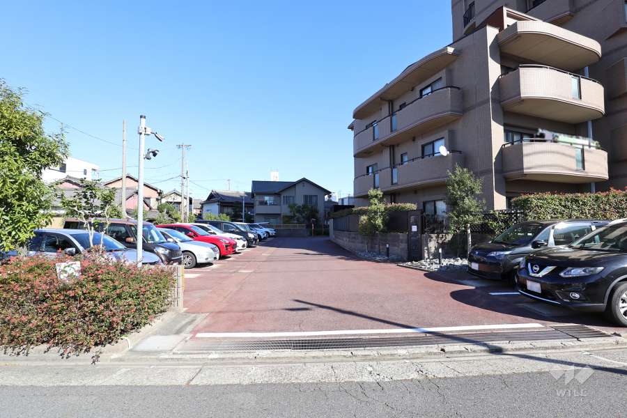 駐車場出入り口・敷地内駐車場（屋外平面式）