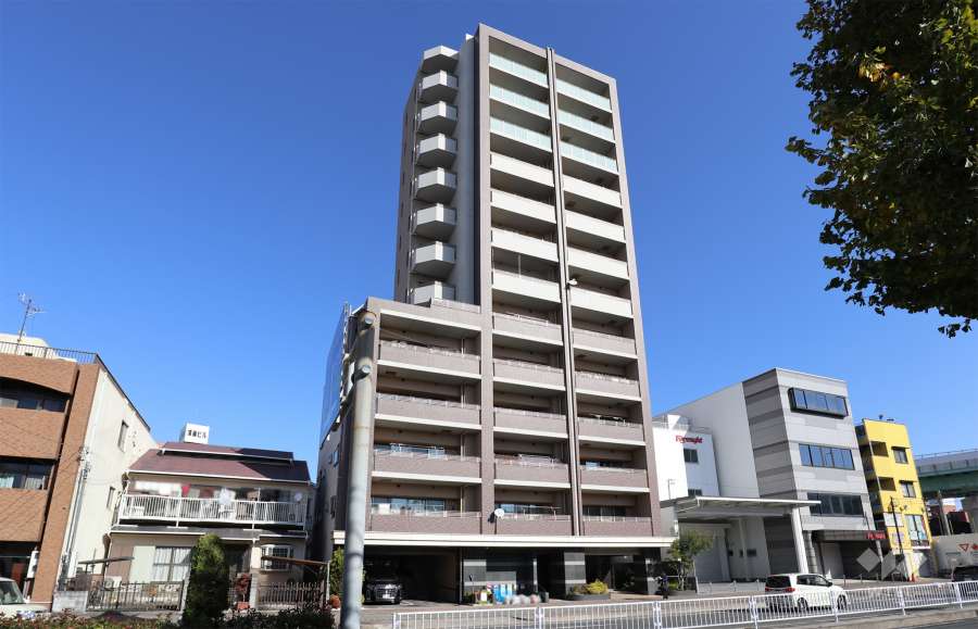 カルティア山王の外観（南西側から）