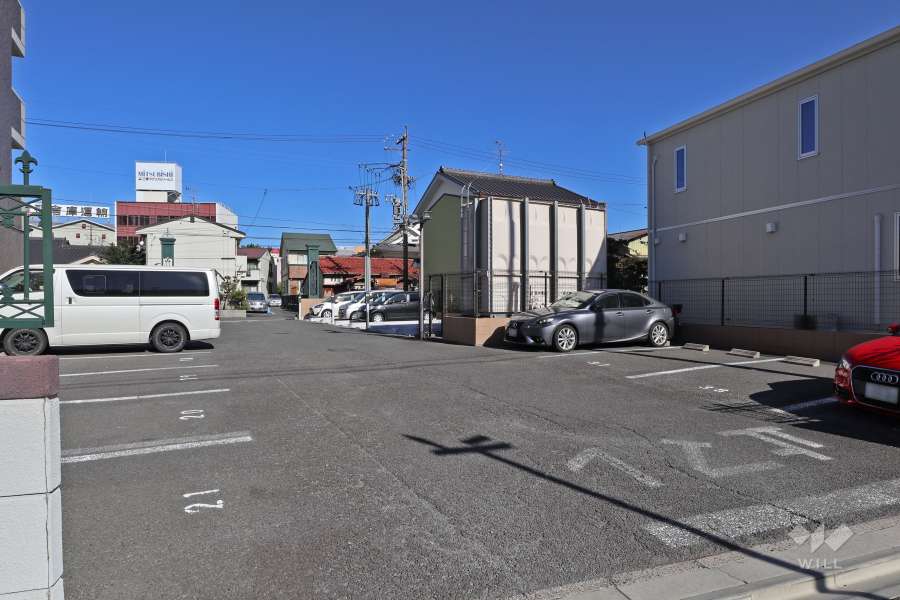 敷地内駐車場（屋外平面式）