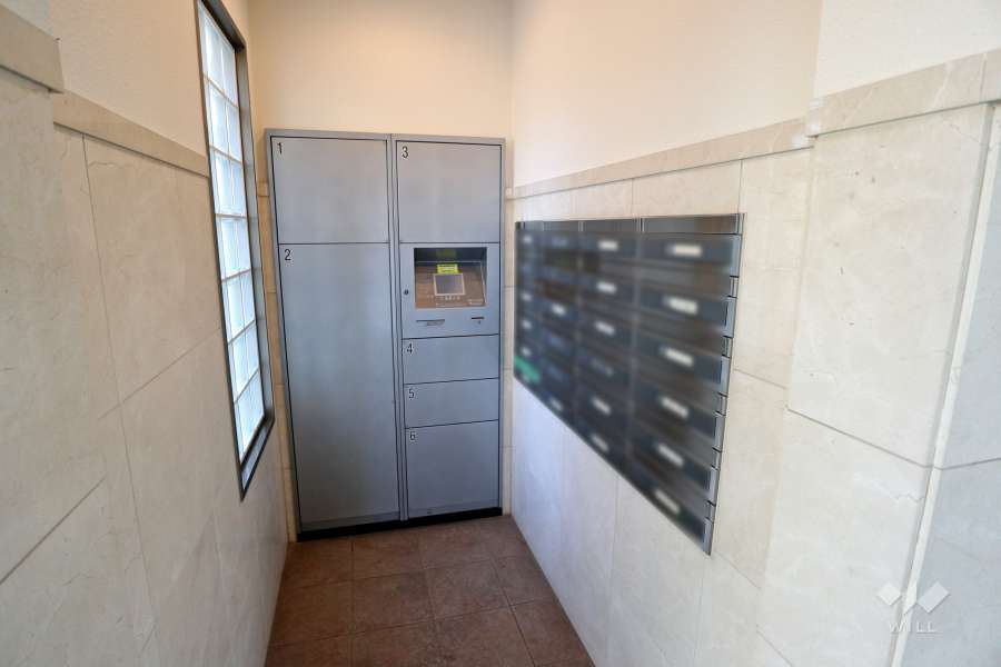 共用ポストと宅配ボックス