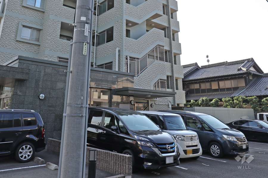 敷地内駐車場（屋外平面式）