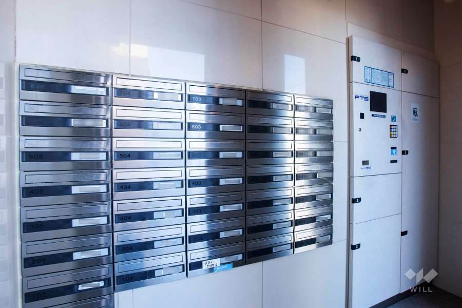 共用ポストと宅配ボックス