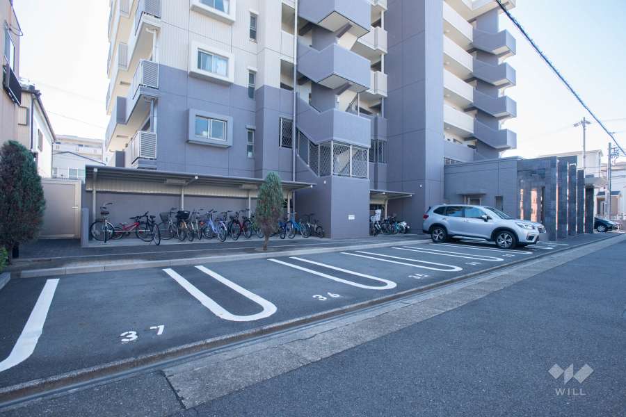 敷地内駐車場（屋外平面式）