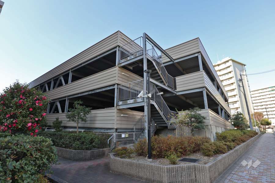 敷地内駐車場（自走式立体）