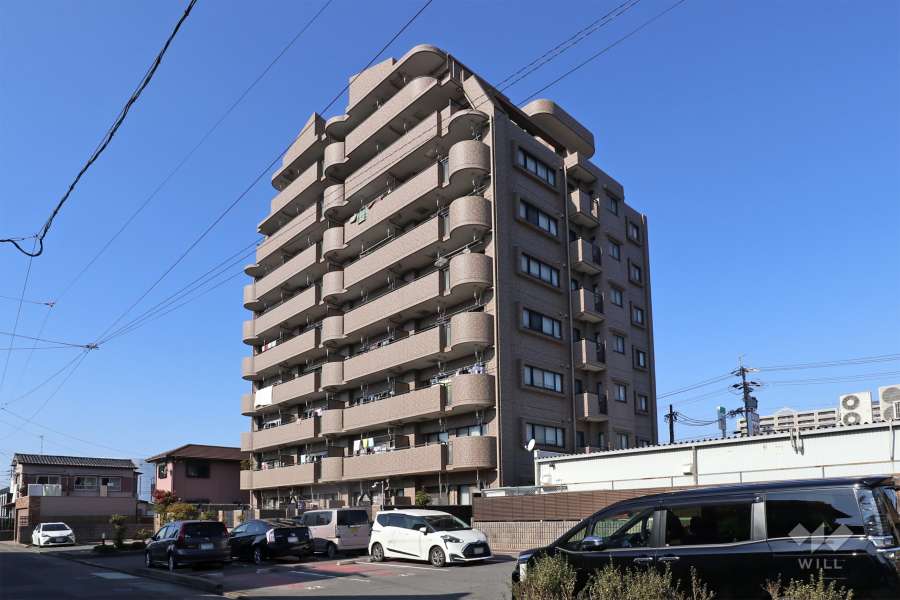 ライオンズガーデン春田ウエストの外観（南東側から）