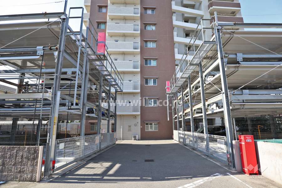 敷地内駐車場（屋外機械式）