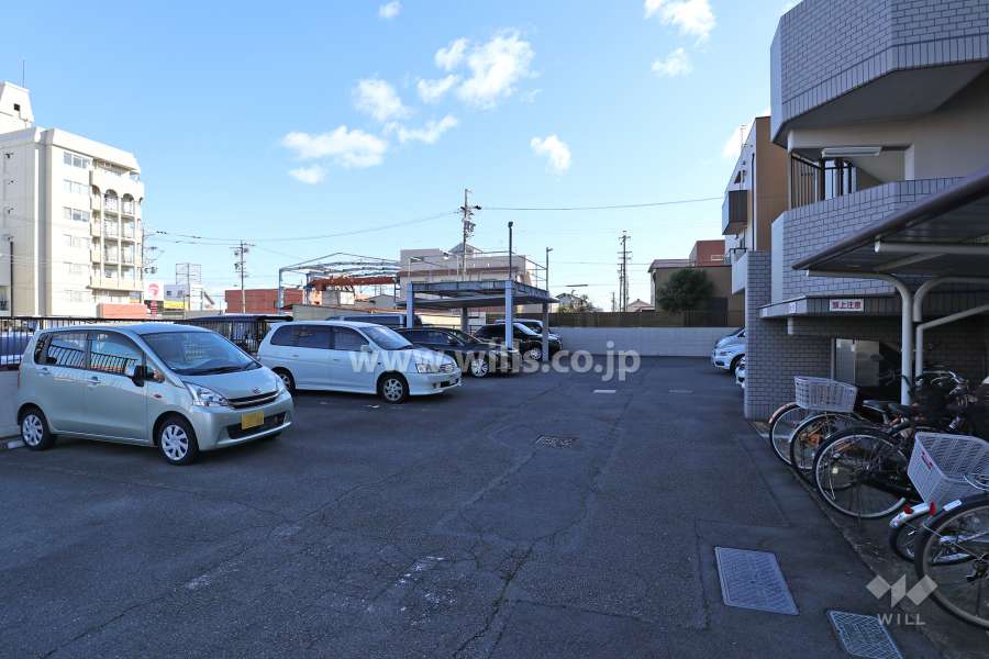 敷地内駐車場（屋外平面式）