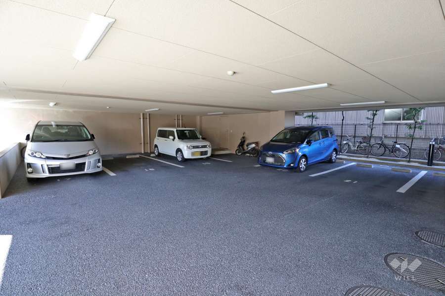 敷地内駐車場（屋内平面式）
