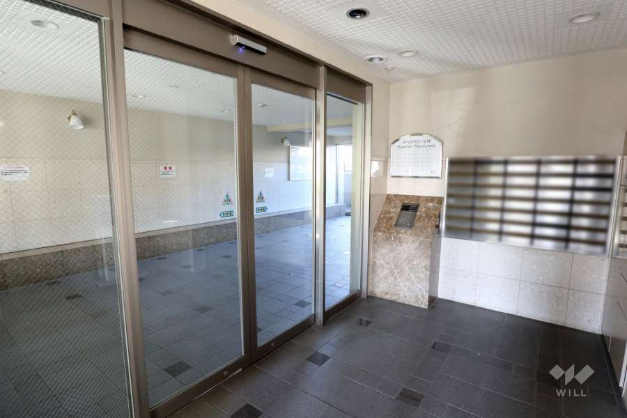 エントランスホール