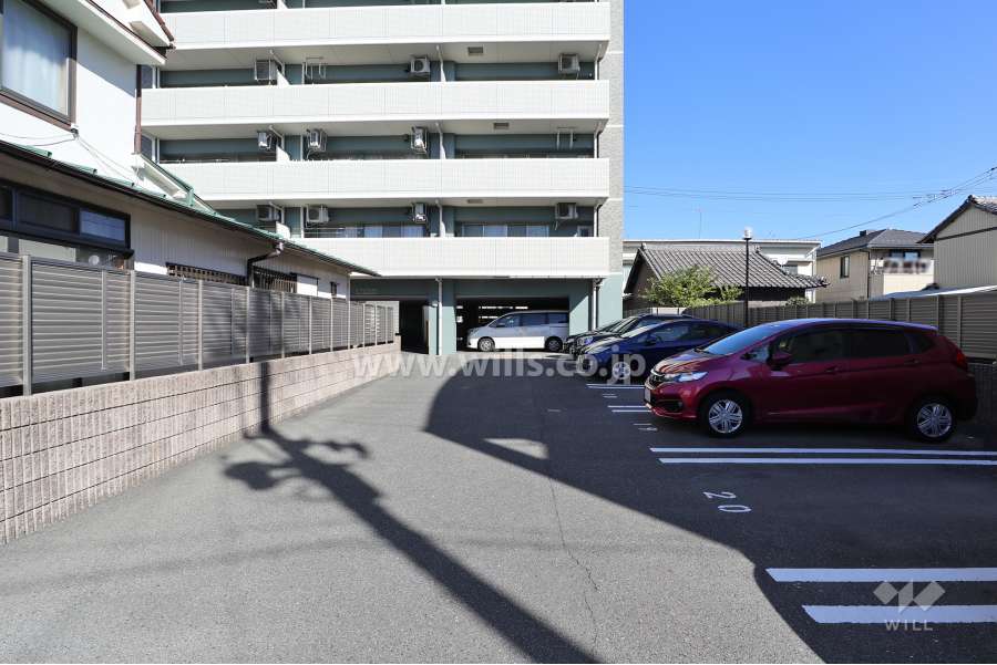 敷地内駐車場（屋内平面式、屋外平面式）