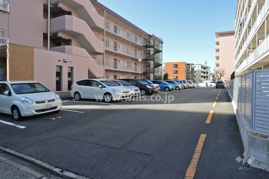 敷地内駐車場(屋外平面式)