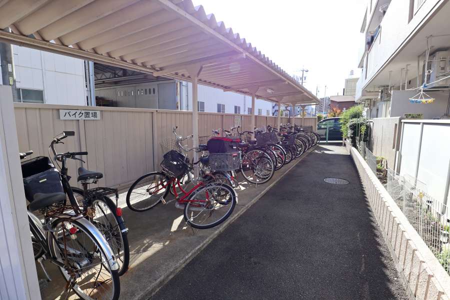駐輪場