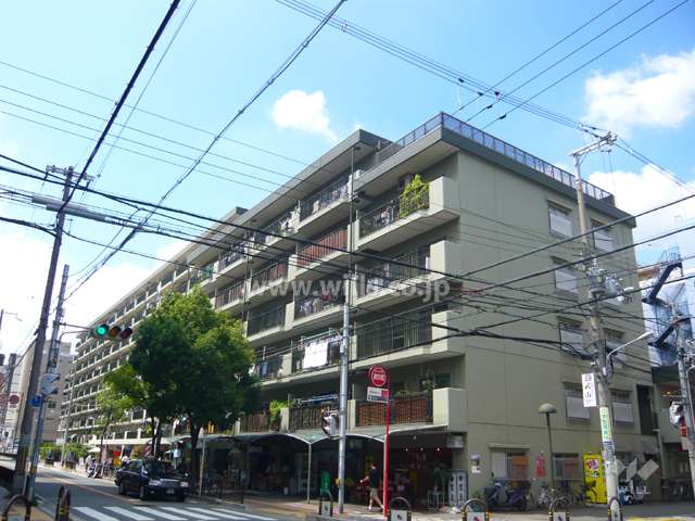 グリーンコーポ江坂第２の外観（南東側から）