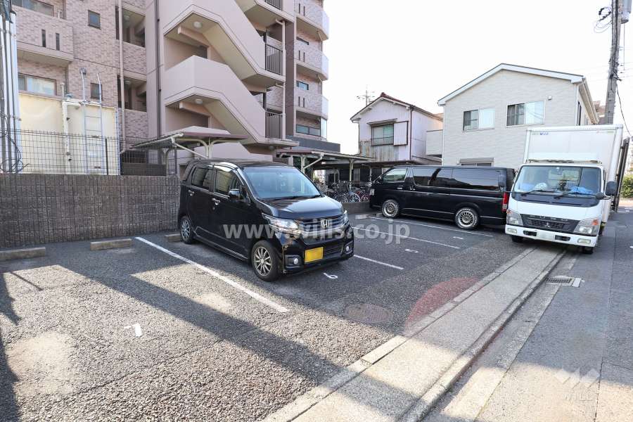 敷地内駐車場（屋外平面式）