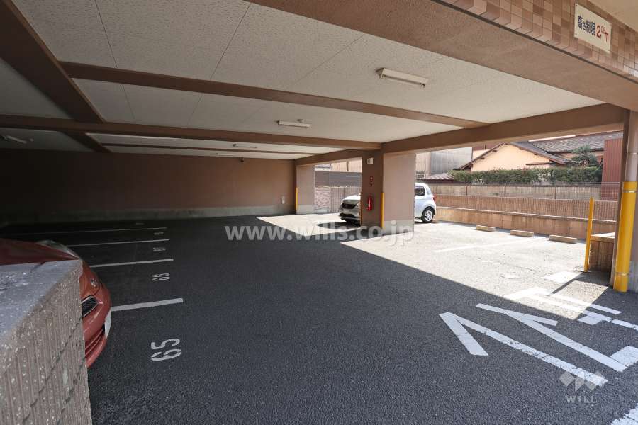 敷地内駐車場（屋内平面式）