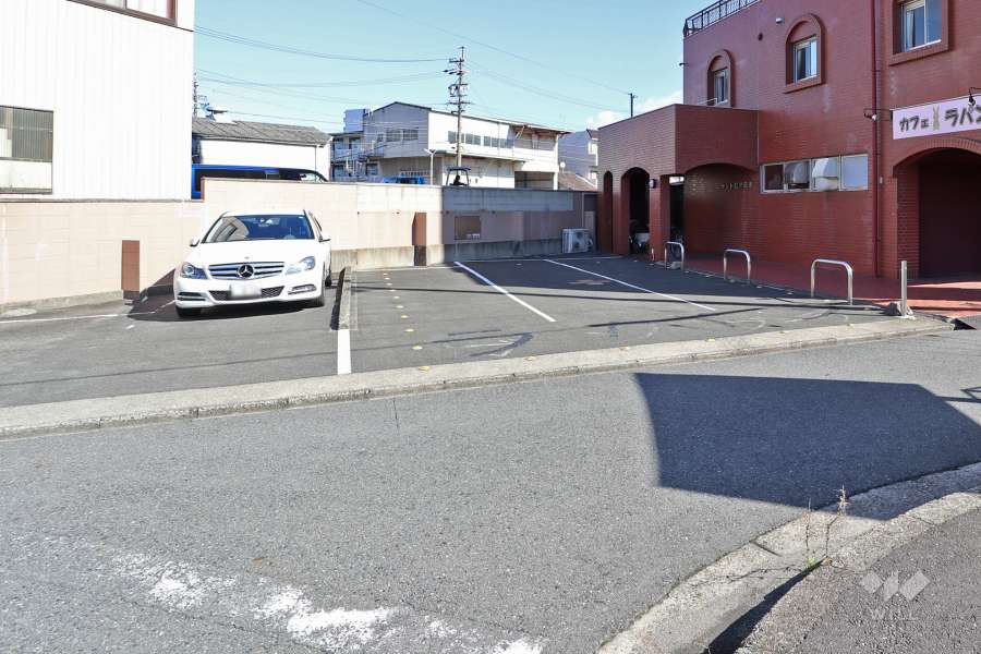 敷地内駐車場（屋外平面式）