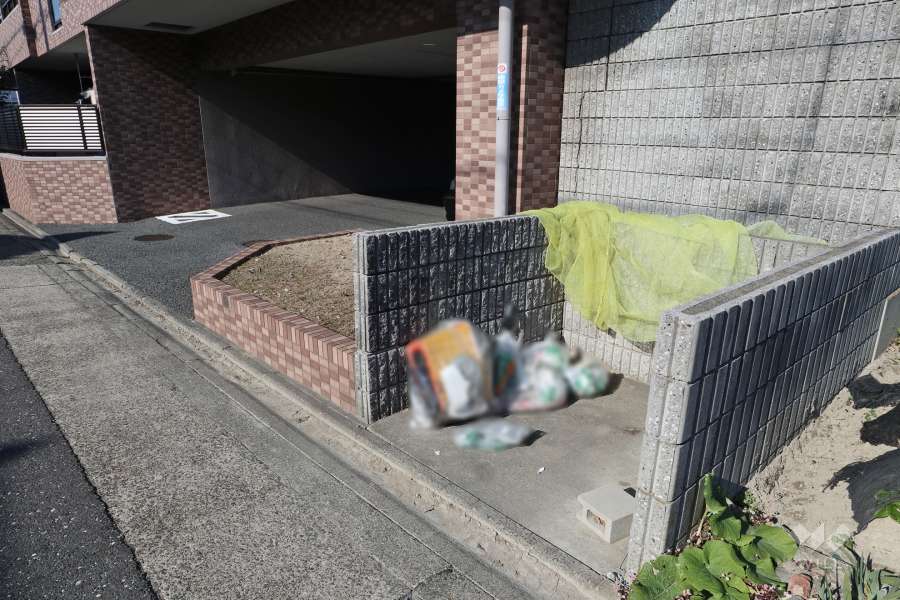 ゴミ置き場