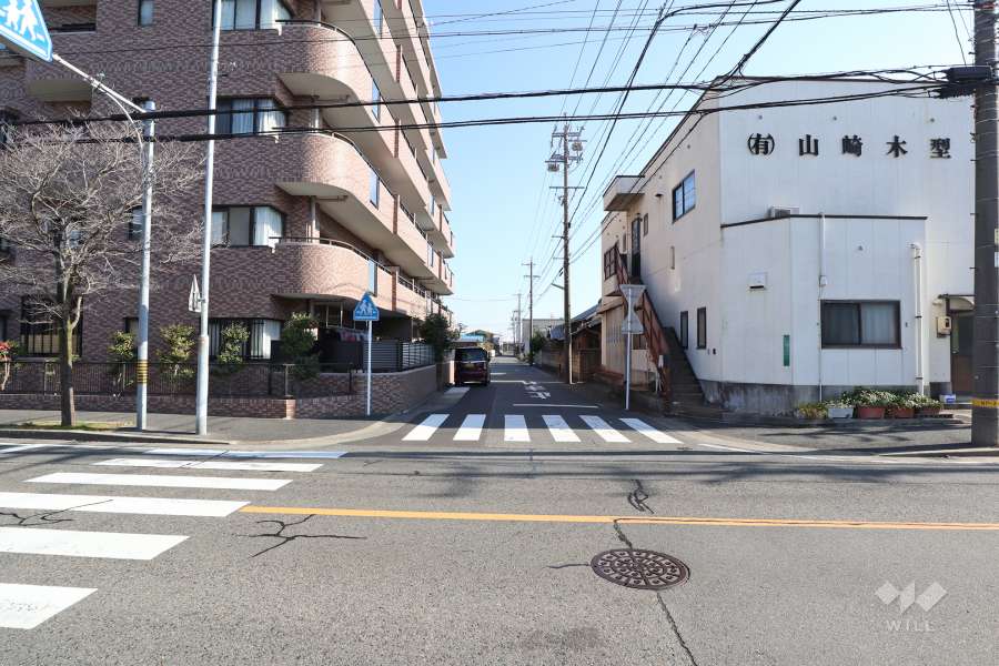 敷地南側の前面道路（常盤郡道）