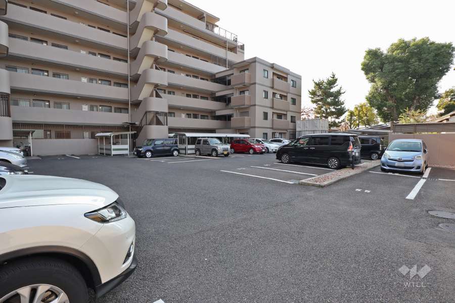 敷地内駐車場(屋外平面式)