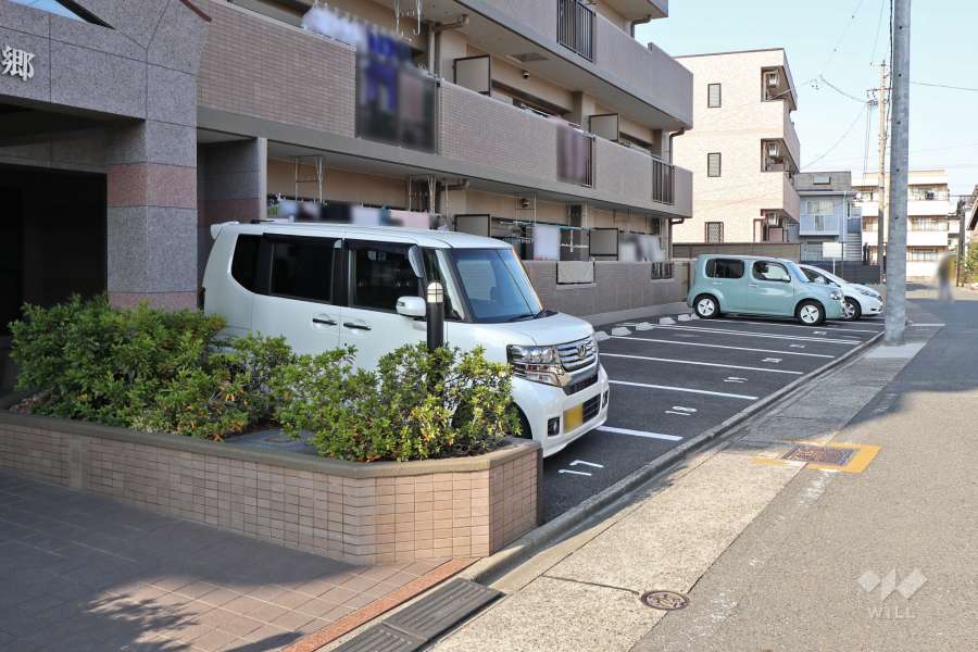 敷地内駐車場(屋外平面式)