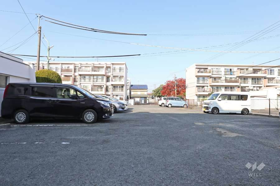 敷地内駐車場（屋外平面式）