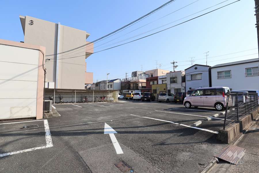 敷地内駐車場（屋外平面式）