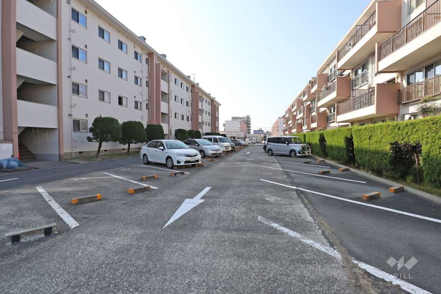 敷地内駐車場（屋外平面式）