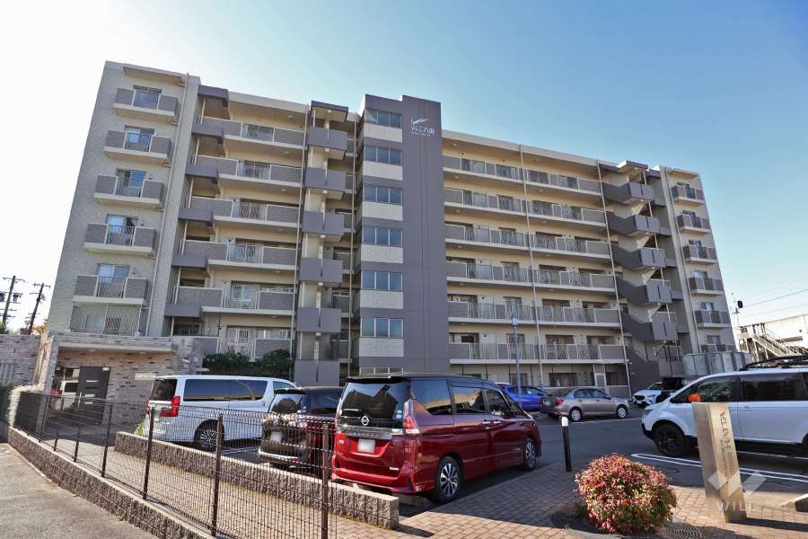 サンマンションアトレ八田の外観（東側から）