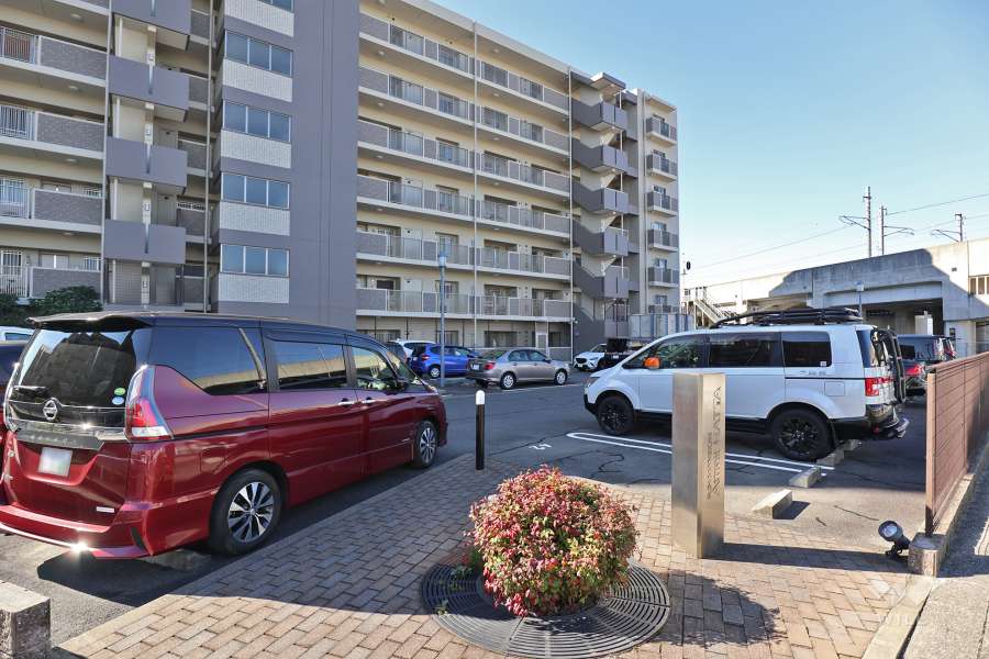 敷地内駐車場(屋外平面式)