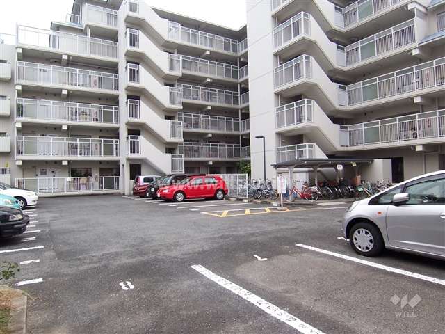 敷地内駐車場（屋外平面式）