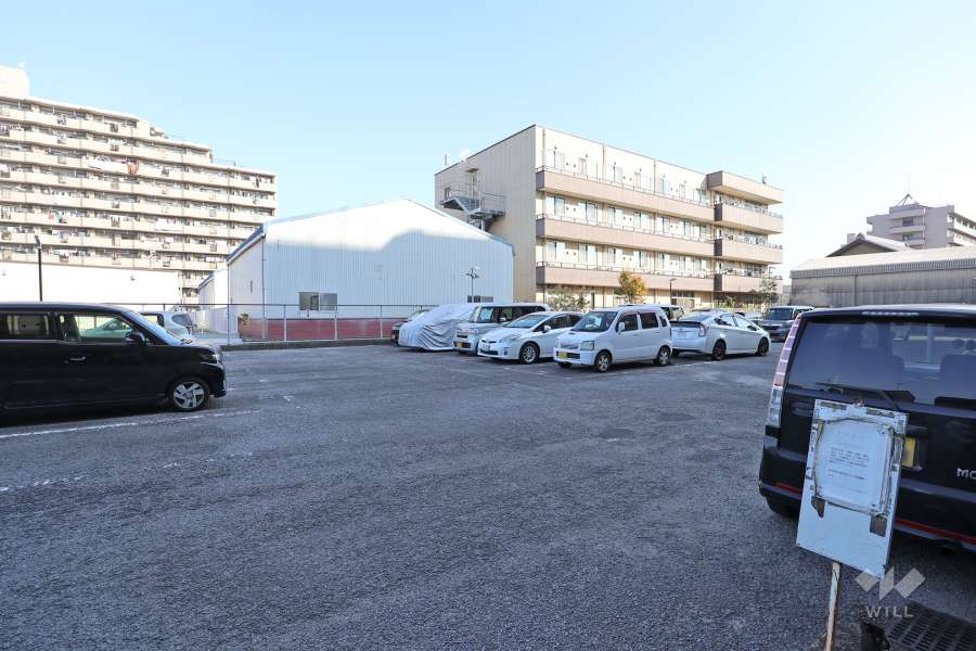 敷地内駐車場（屋外平面式）