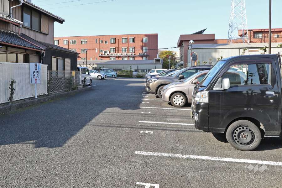 敷地内駐車場(屋外平面式)