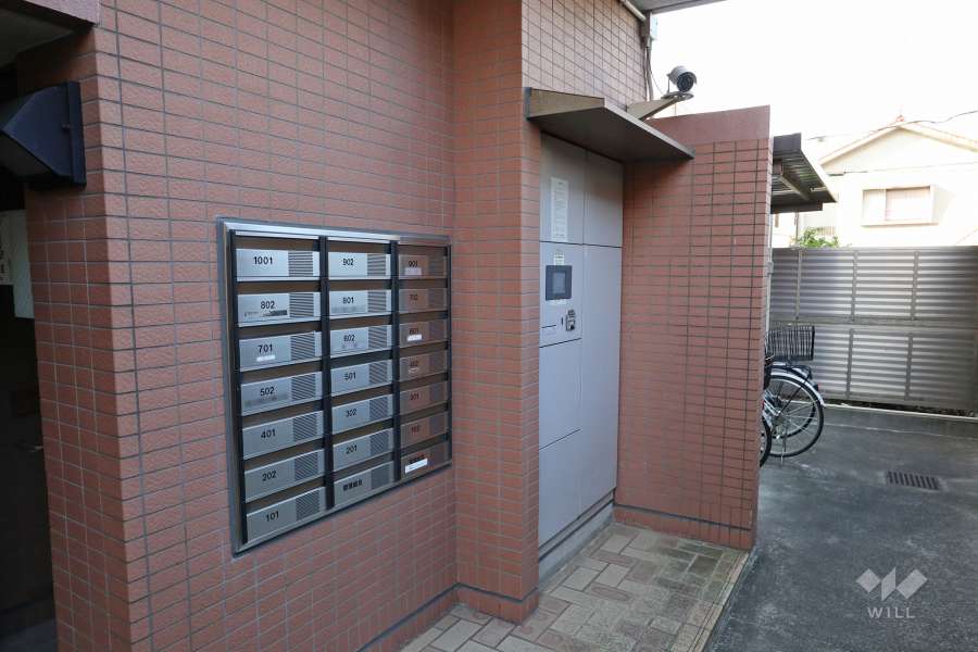 宅配ボックスと共用ポスト