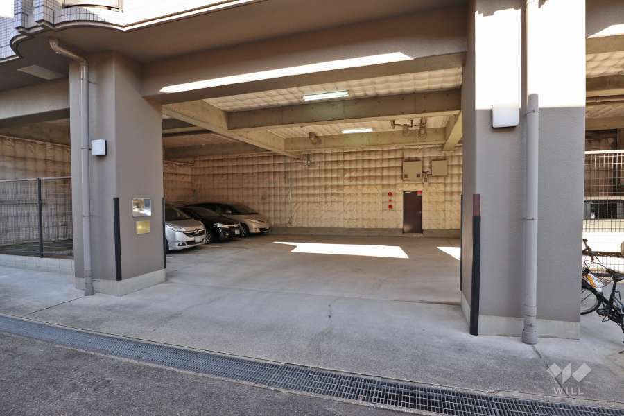 敷地内駐車場（屋内平面式）