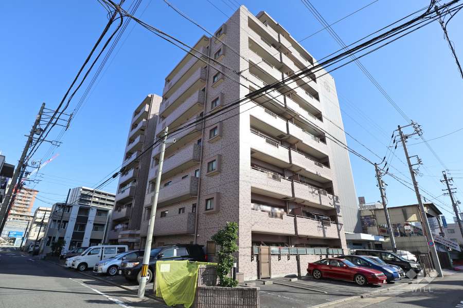 宝マンション金山ウエストの外観（南西側から）