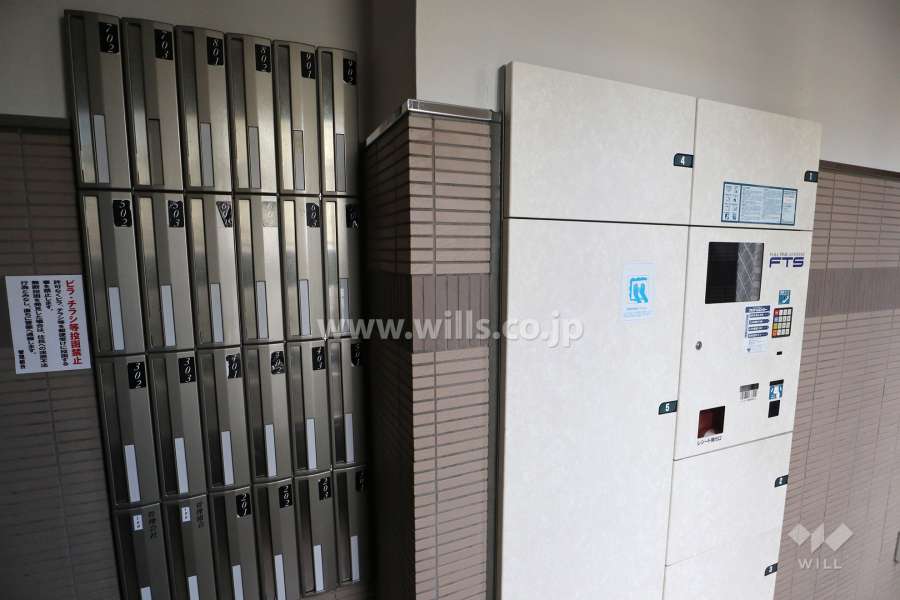 宅配ボックスと共用ポスト