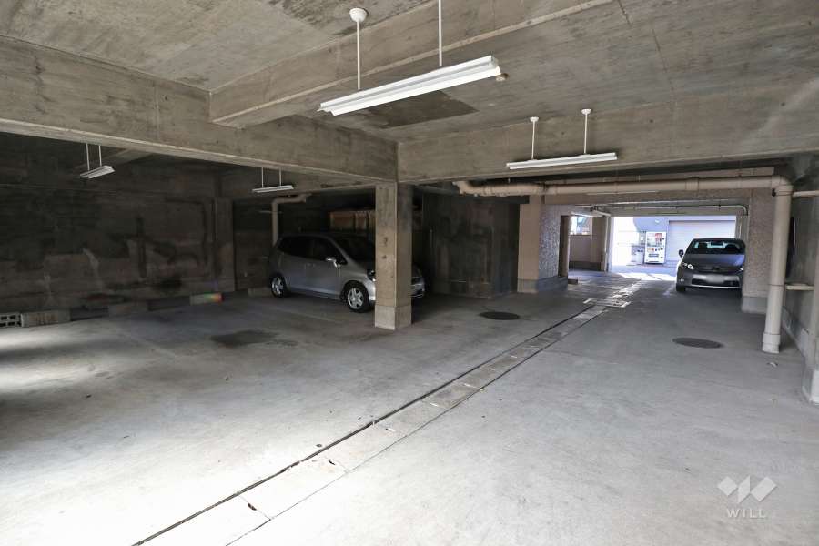 敷地内駐車場（屋内平面式）