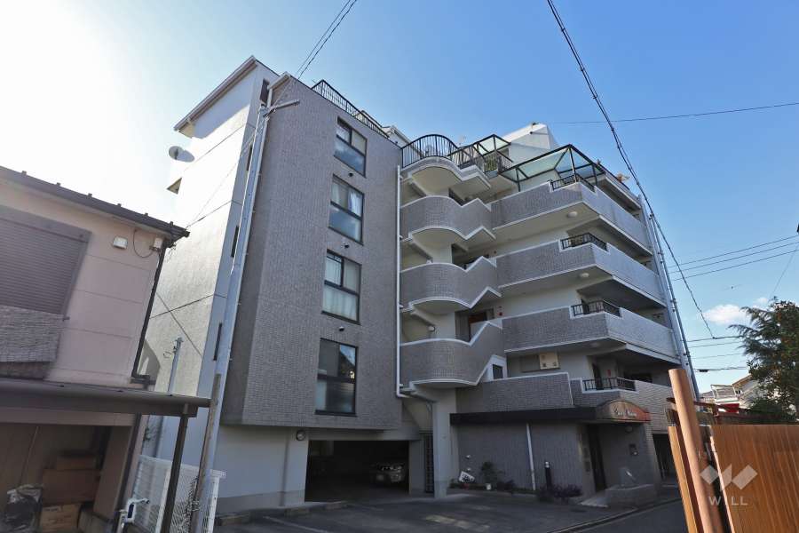 グレイス八幡の外観（北東側から）