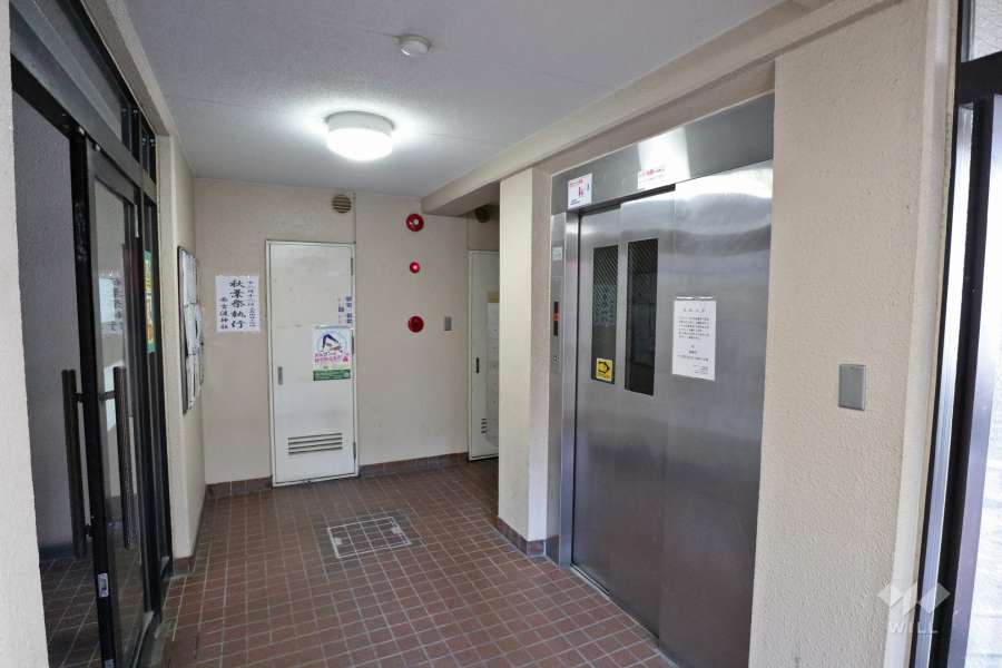 エントランスホール