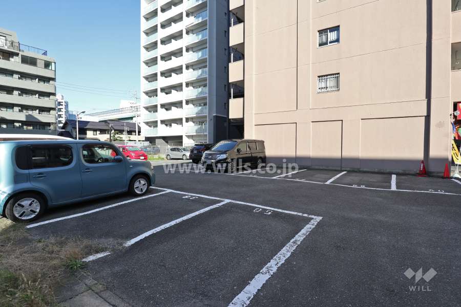 敷地内駐車場（屋外平面式）