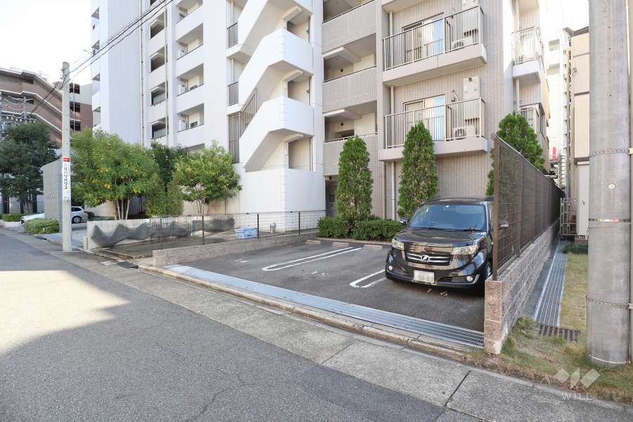 敷地内駐車場（屋外平面式）