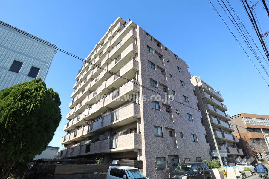 宝マンション尾頭橋ウエスト壱番館の外観（南東側から）