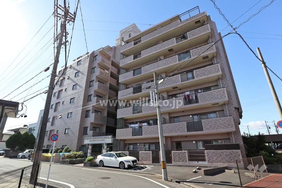 宝マンション尾頭橋ウエスト壱番館の外観（北東側から）

