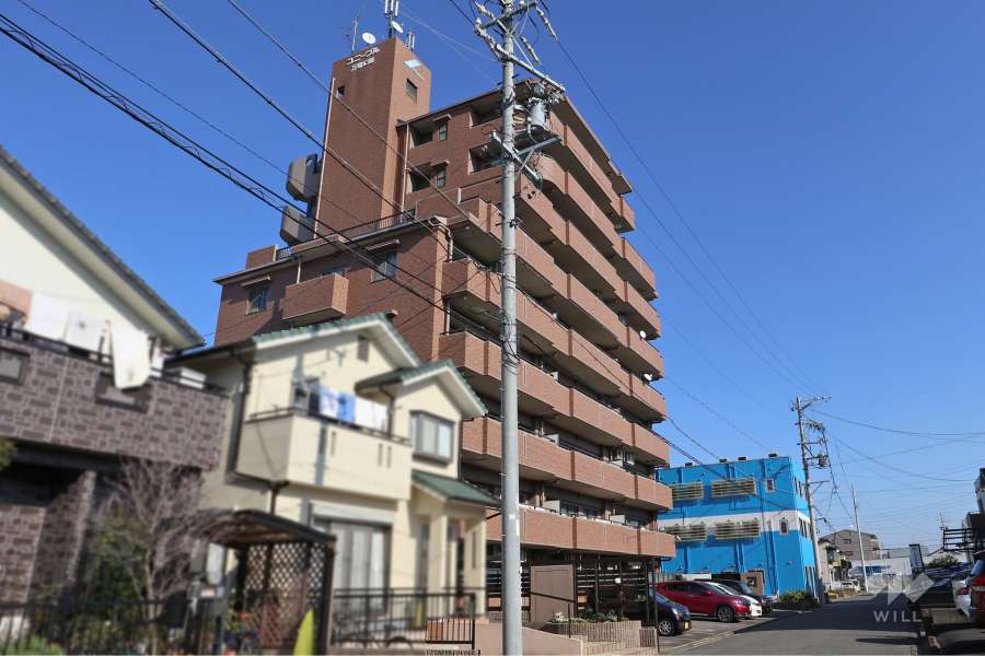 ユニーブル万場公園の外観（南西側から）