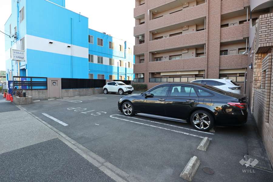 駐車場出入り口・敷地内駐車場（屋外平面式）