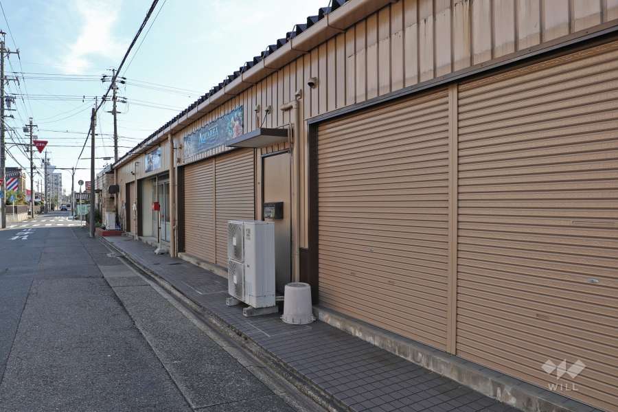 テナント