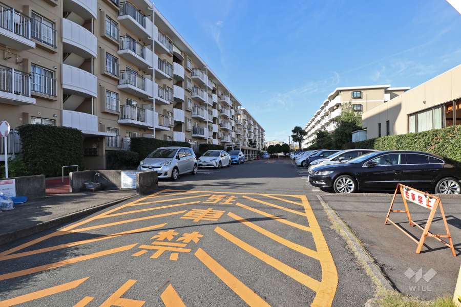 敷地内駐車場（屋外平面式）