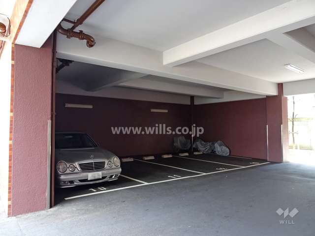 敷地内駐車場（屋内平面式）