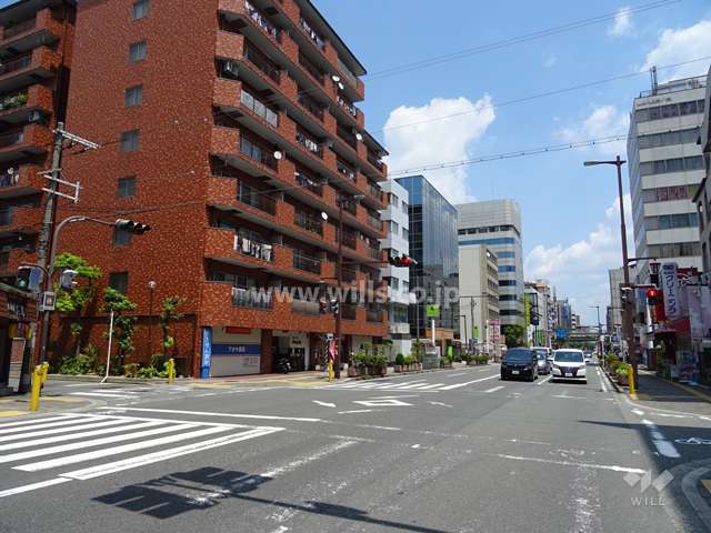 敷地南側の前面道路は国道479号線（内環状線）です。